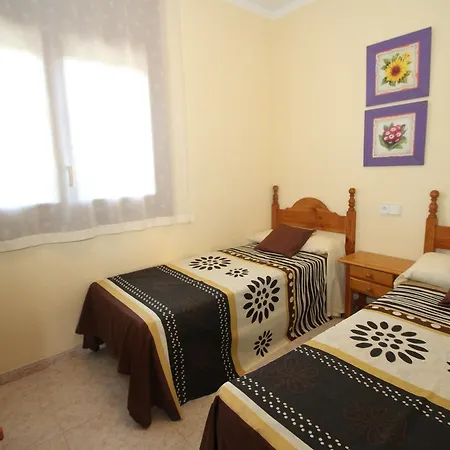Arenda Pino Alto Holiday Rioja 2 Holiday home Miami Playa